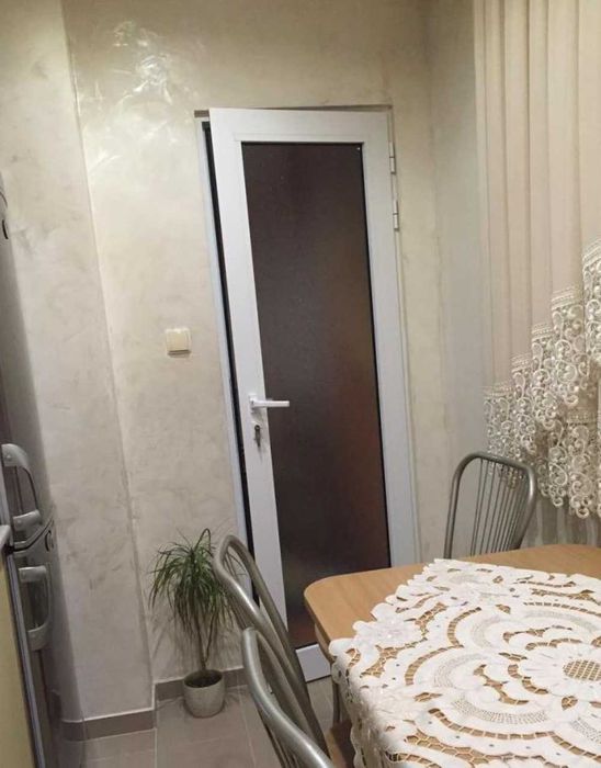 Продава се Двустаен апартамент в София, Хладилника - 56 кв.м за 1275 €/кв.м - Снимка #3