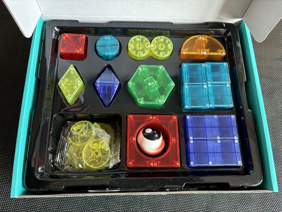 Магнитен конструктор