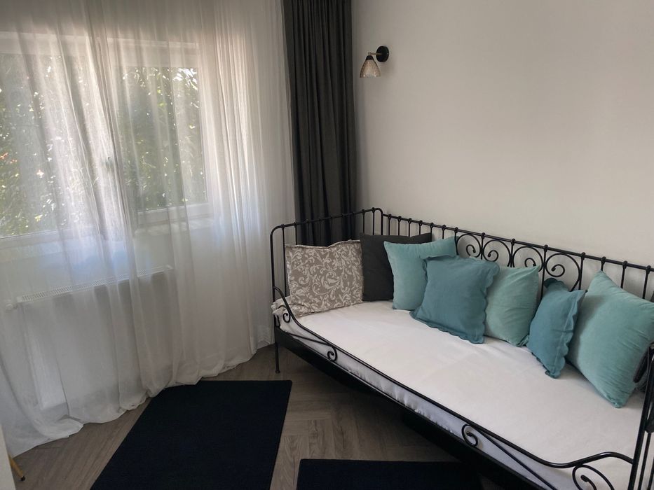 Inchiriez apt 4 Camere Parc Mihai Eminescu 520 euro