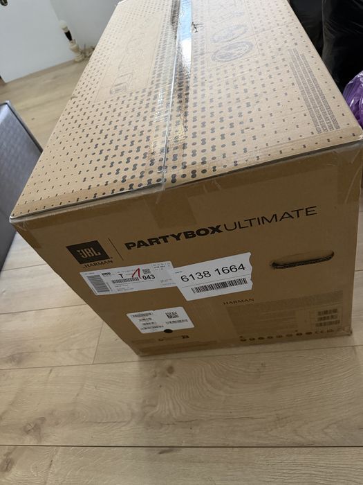 Vând JBL PartyBox Ultimate 1100W 2 bucati