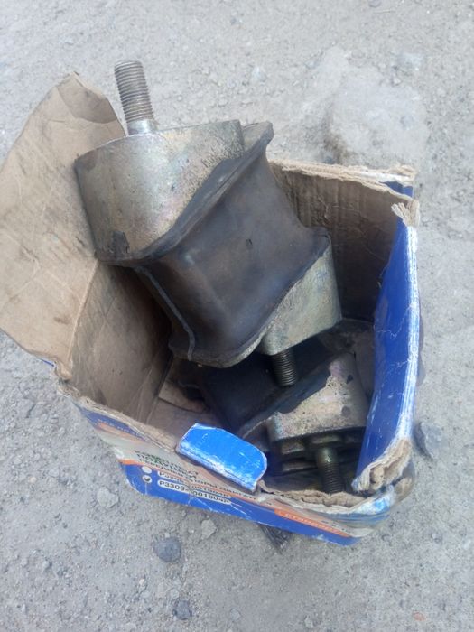 Подушки двигателя газель