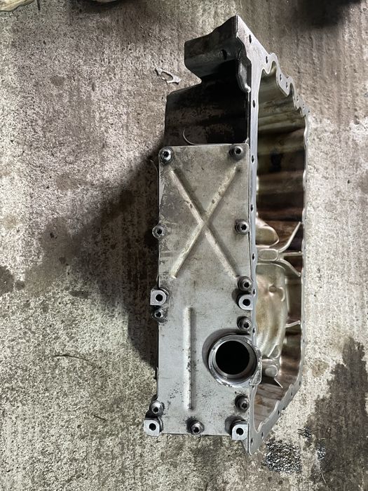 Baie ulei bmw x1 xdrive cod motor n20b20