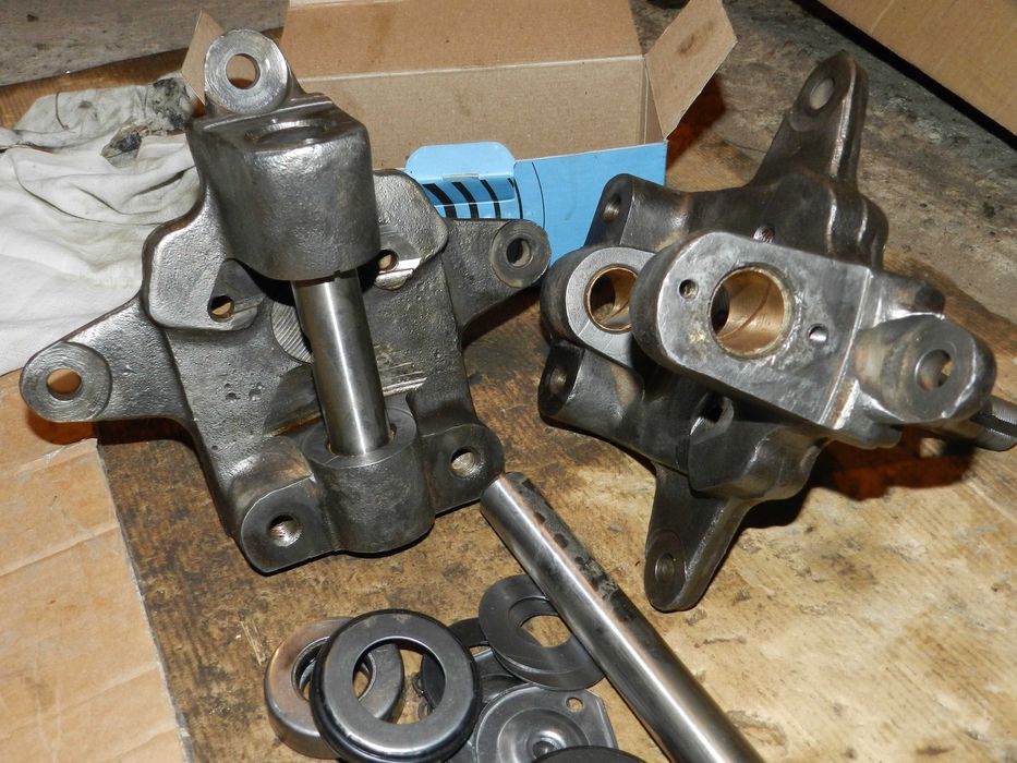 Балка на Газель б/у реставривоная.