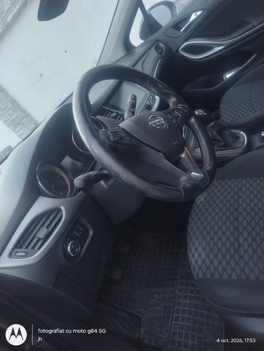 Vând Opel Astra K