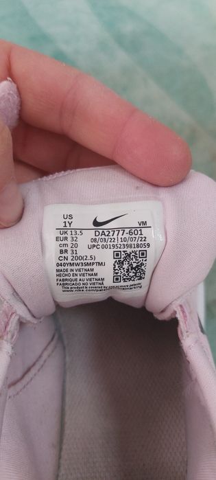 Маратонки Nike 32номер
