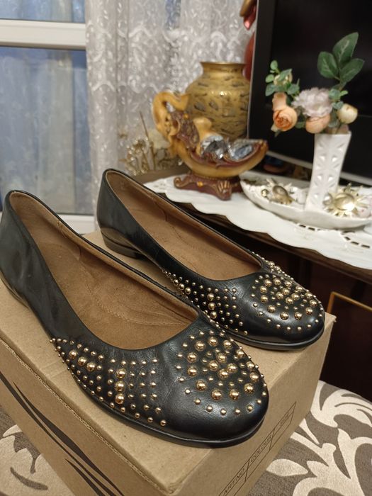 Туфли женские со стразами