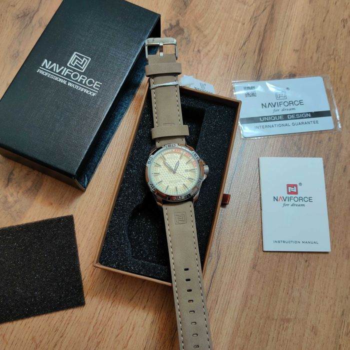 Наручные часы в широком ассортименте, для подарка сделайте приятное