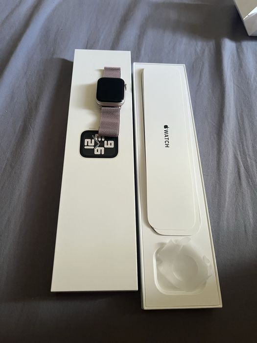 Продам Apple watch SE GPS GEN2