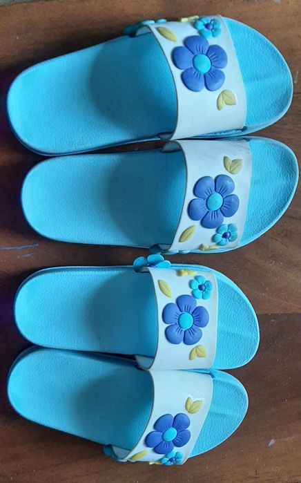 Сланцы на девочку