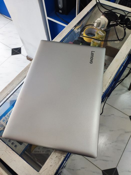 Noutbuk / ноутбук