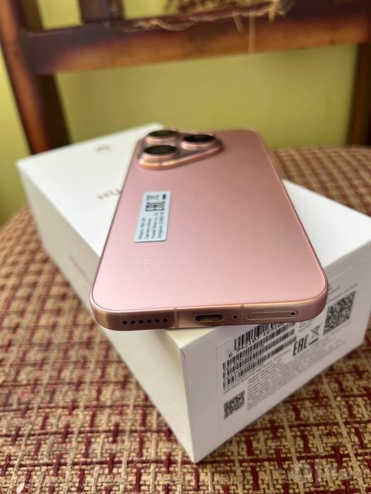 Huawei pura 80  holati ideal 20 kun boldi pul zaril