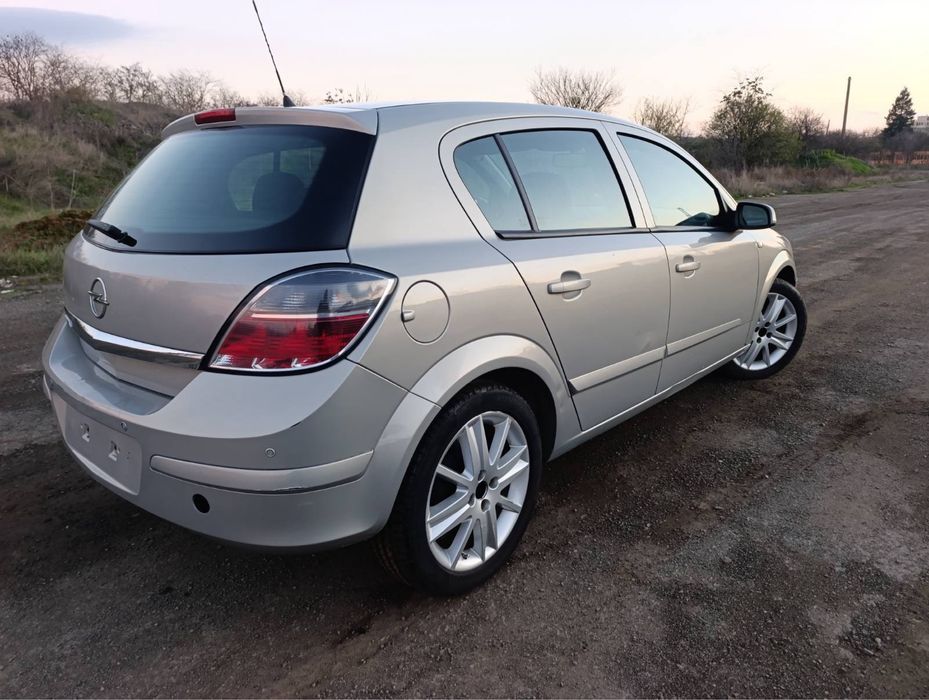 Opel Astra 1.4i 90к.с