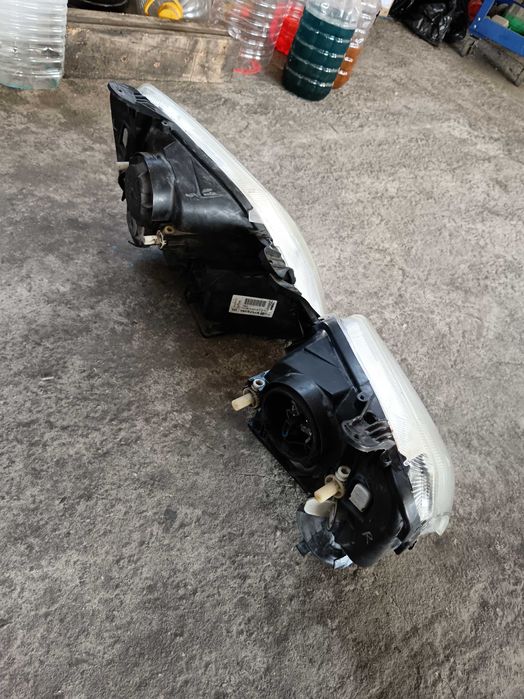 Фарове за Опел Мерива