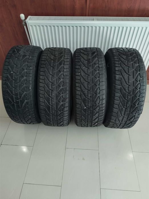 Зимни гуми KORMORAN SUV SNOW
235/55 R18