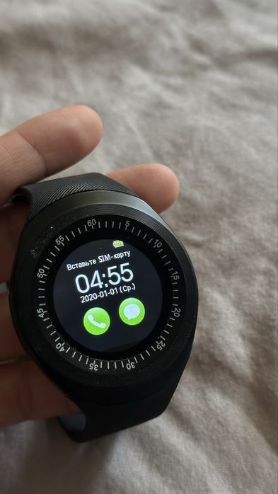 Продам smart часы Y1