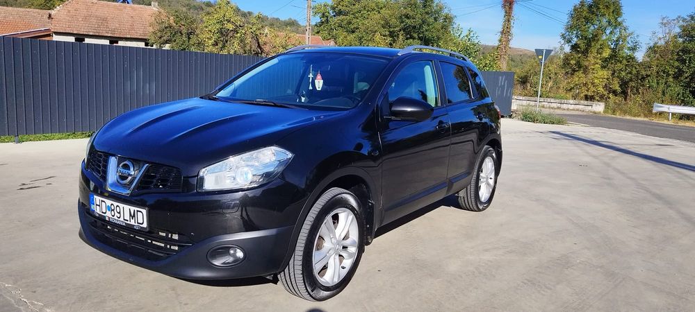 Vand Nissan Qashqai 1.6 dci euro 5 4x4 an 2013 fără defecte