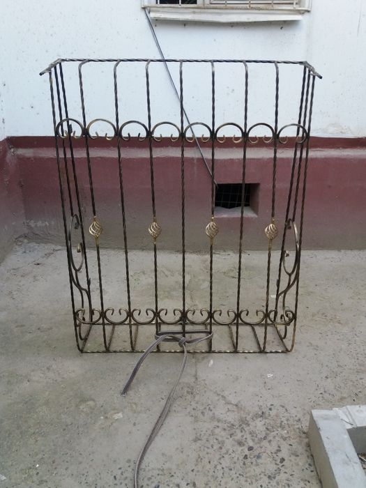 Изготовление металлических оконный решетка, беседка, качели и перила .