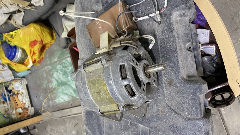 Двигатель от стиральной машины