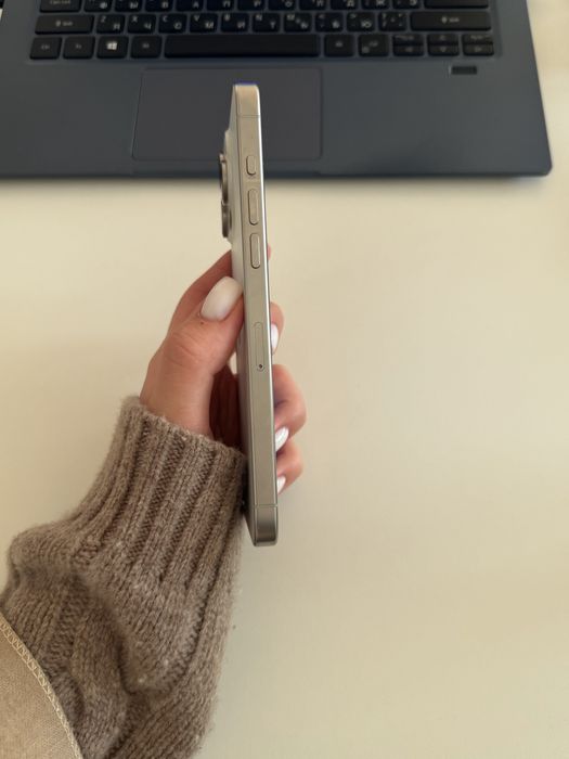 Продам Iphone 15 pro max 1tb