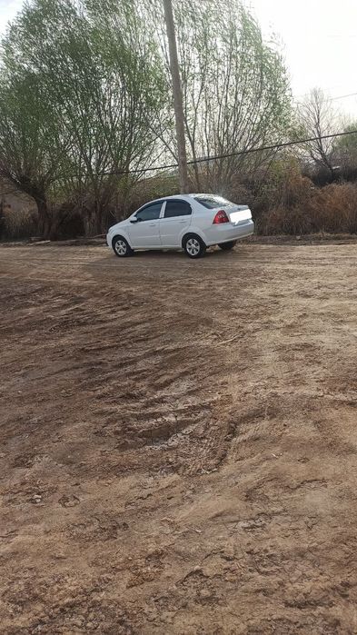 Srochno Chevrolet Nexia 3 satiladi.