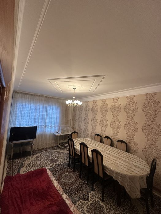 1 etaj 2 ta xovli 4 xonali remnot yaxshi