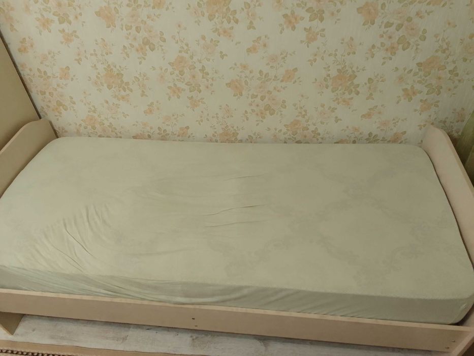 Срочно продается кровать детская совсем дешево