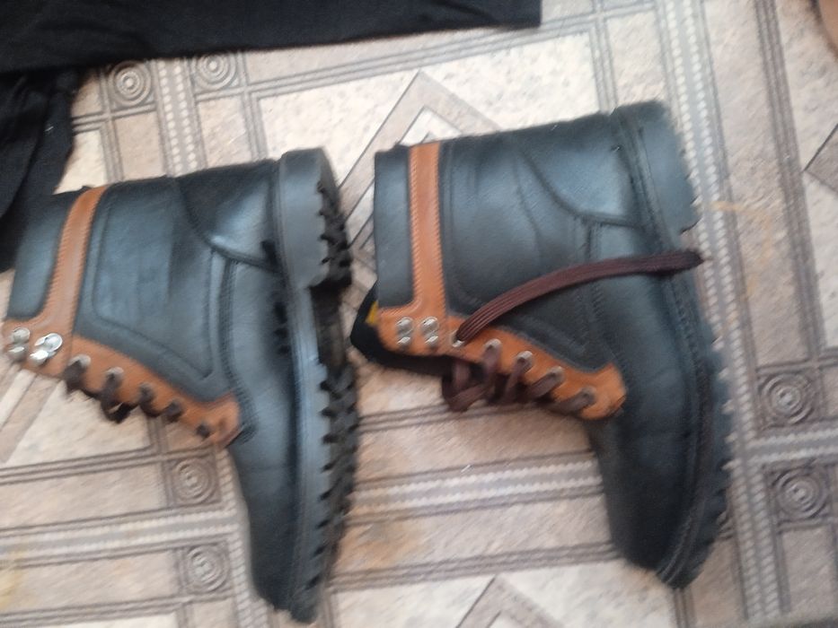 Ботинки теплые  туфли чистая кожа 39-40  размер