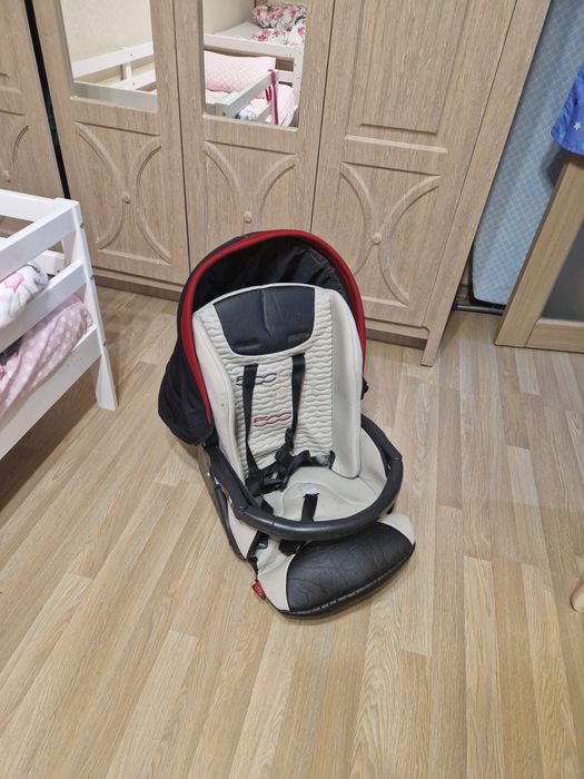 Автокресло от коляски