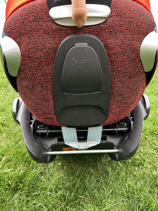 Scoica auto pentru copii Cybex Platinum - Cloud Z i-Size Plus 0-24 luni Autumn Gold