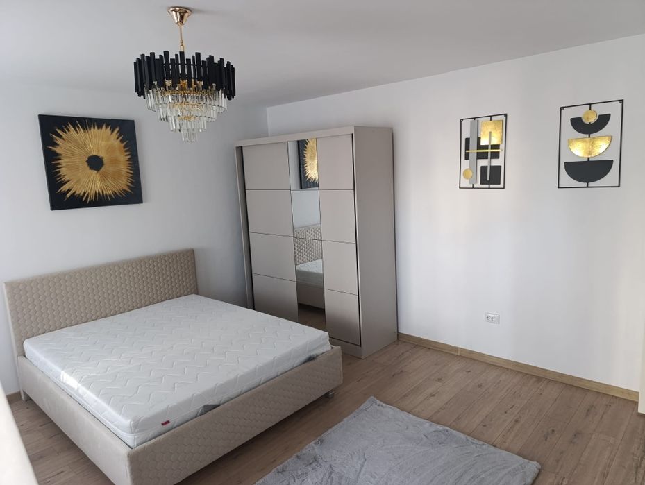 Închiriez garsoniera Craiovița Noua