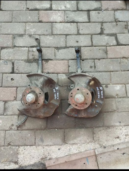 Mercedes-benz е класс w210 цапфа ступица передняя левая б/у оригинал