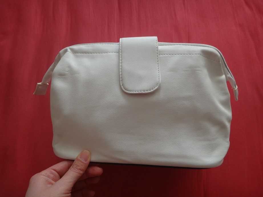 Нови козметични, тоалетни несесери за гримове или друго