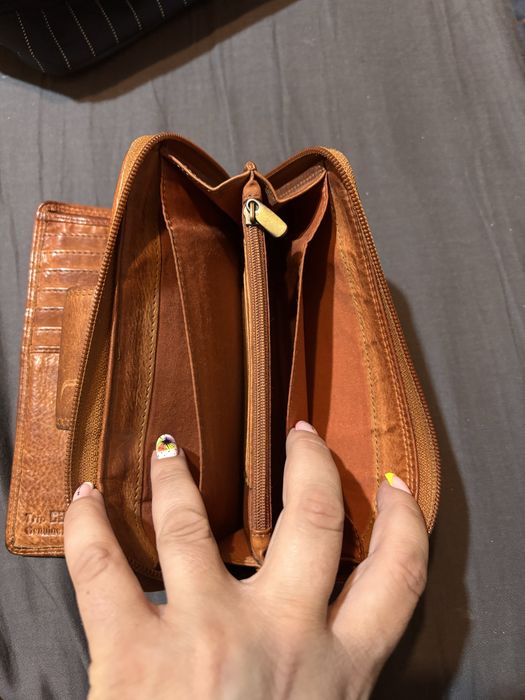 Портмоне от камилска кожа