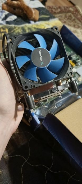 материнка соккет LGA1151, кулер DeepCool