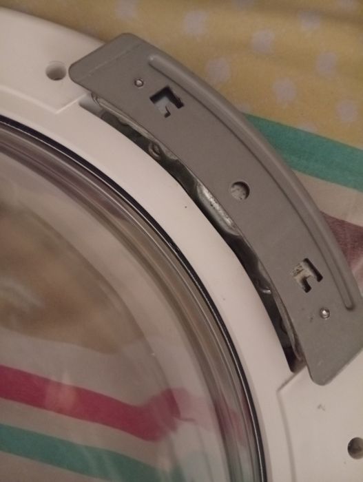 Запчасти на машинку индезит