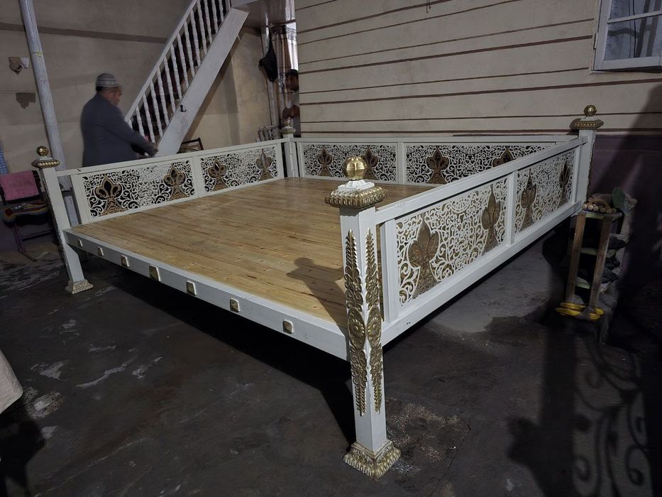 Temir tapchan kravat soʻri