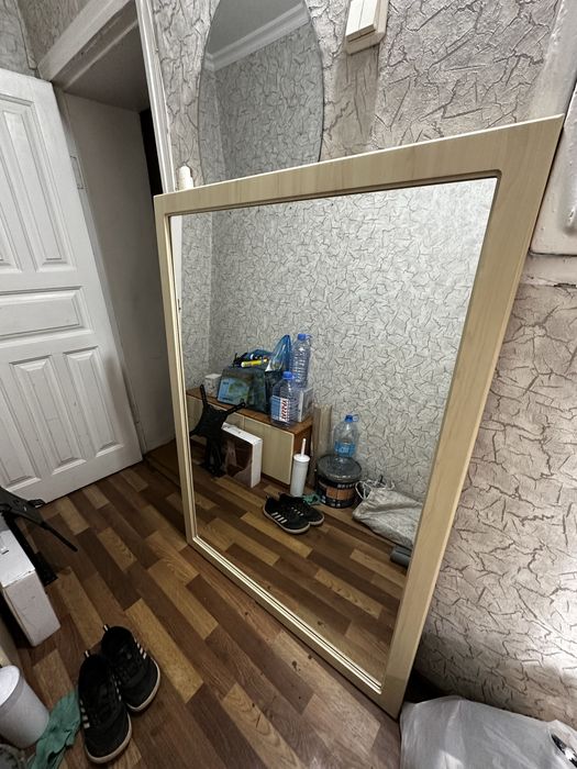 Продам зеркало 150 см * 105 см