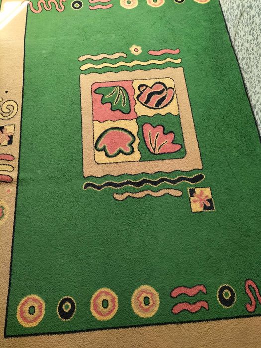 Продам ковёр в отличном состоянии