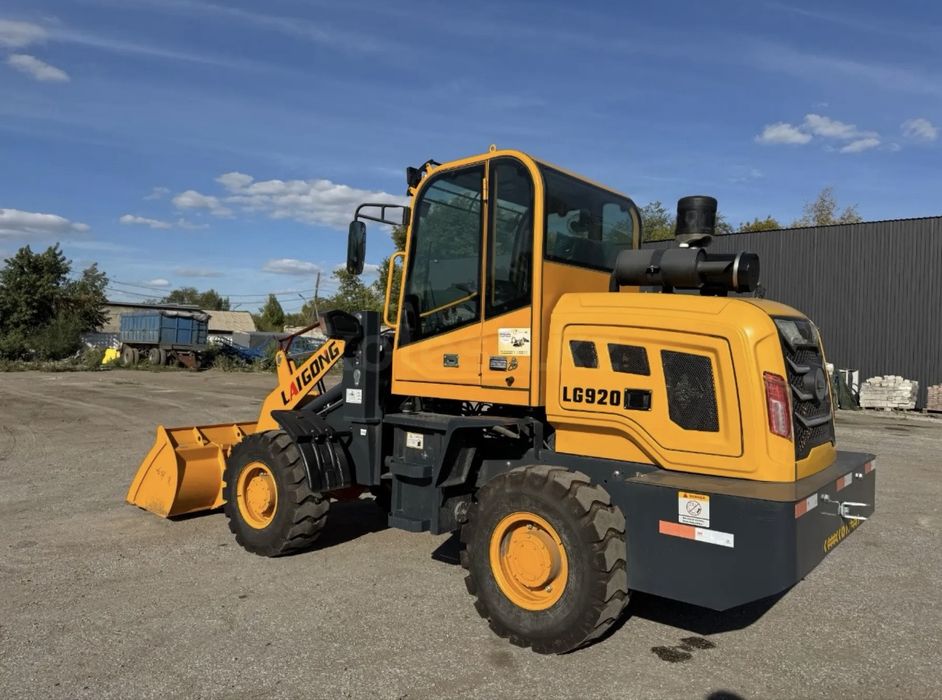 Мини погрузчик фронтальный