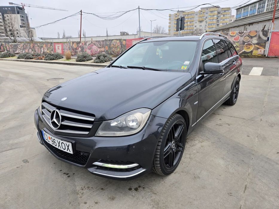Mercedes-Benz C Paket AMG Automat Stare Perfecta