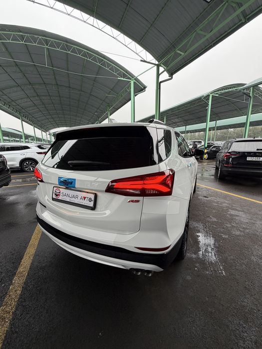 Equinox 441 milonlik  2023 yil bir qol