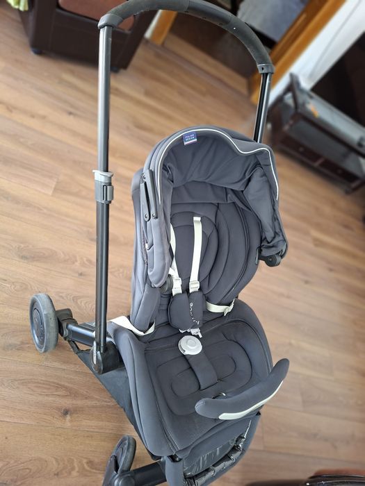Carucior Chicco I move