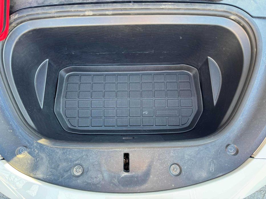 6бр. Комплект Стелки за Tesla Model Y Гумени TPE НОВИ