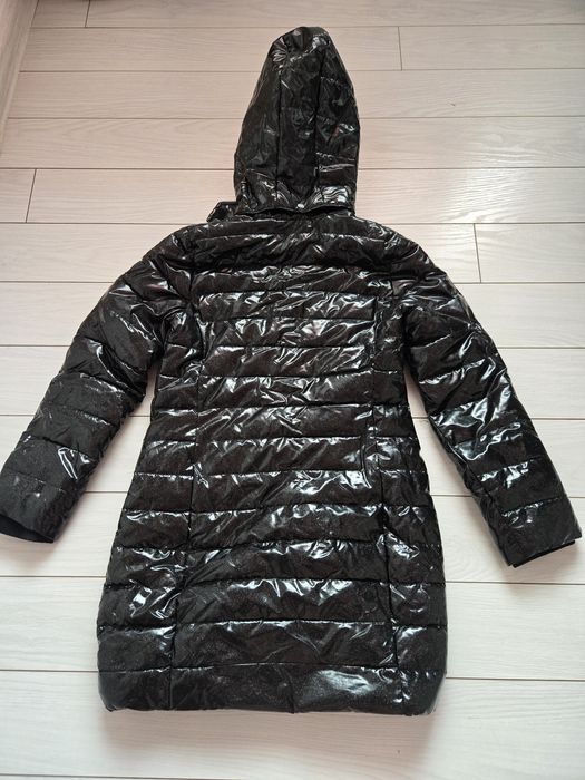 Яке Guess черно 10г