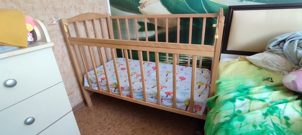 Детская кроватка