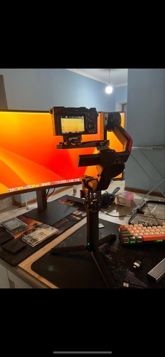 Sony a7c ii обьективом 28-60мм покупал, 1 раз использовал 890 тыс