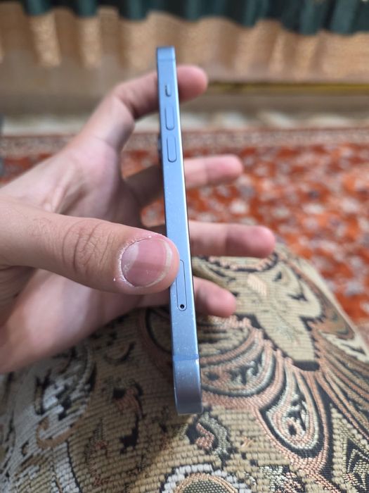 Iphone 14. baterie 83