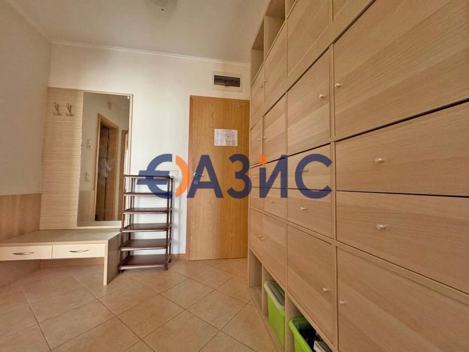 Продава се Двустаен апартамент в к.к. Слънчев бряг - 55 кв.м за 821 €/кв.м - Снимка #8