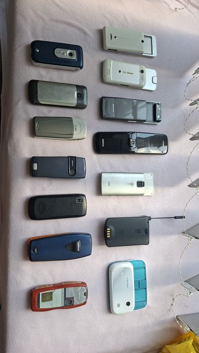 Lot telefoane clectie vintge