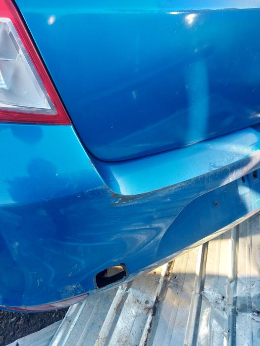 bara spate renault clio 3 2010